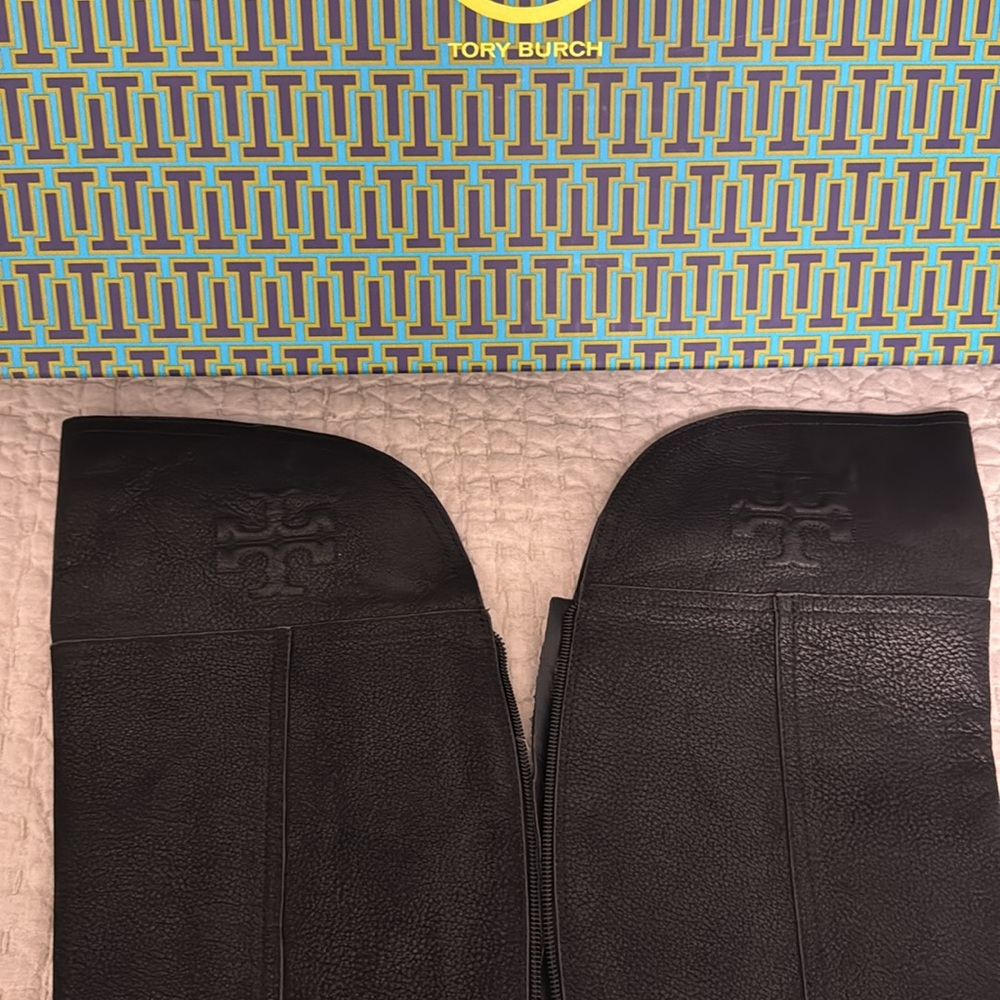 Tory Burch Simone Boots - Picture 5 of 9